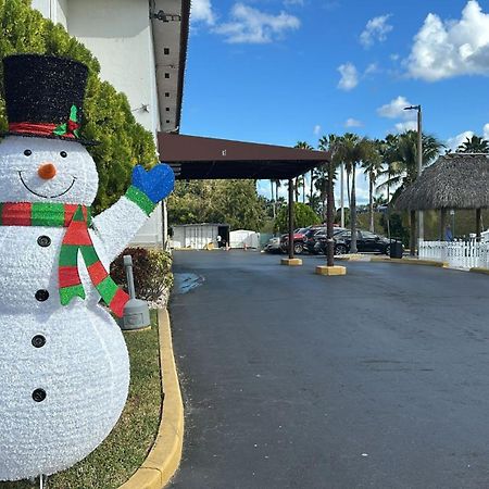 Belmont Inn & Suites Florida City Exteriör bild