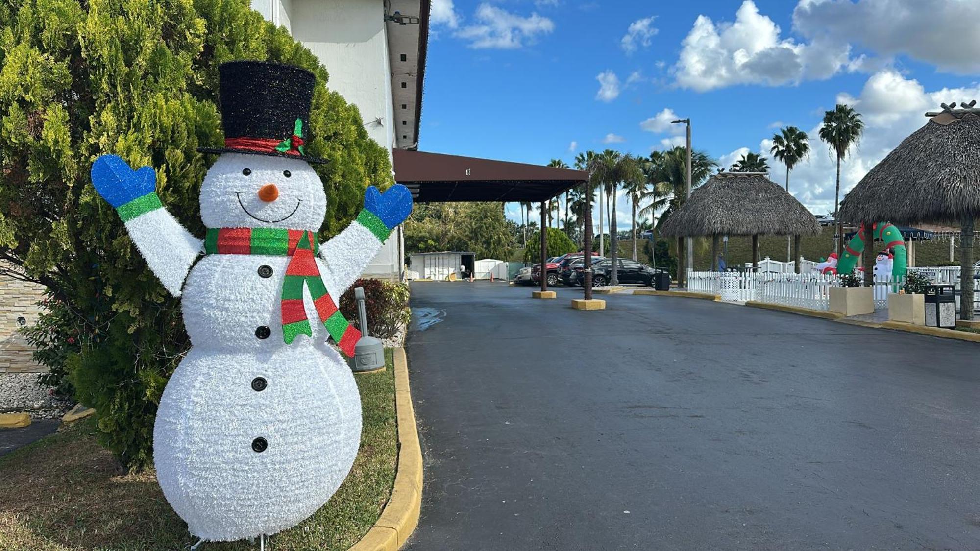 Belmont Inn & Suites Florida City Exteriör bild