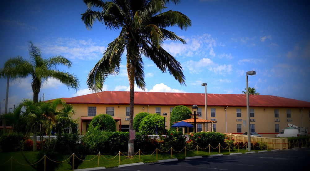 Belmont Inn & Suites Florida City Exteriör bild