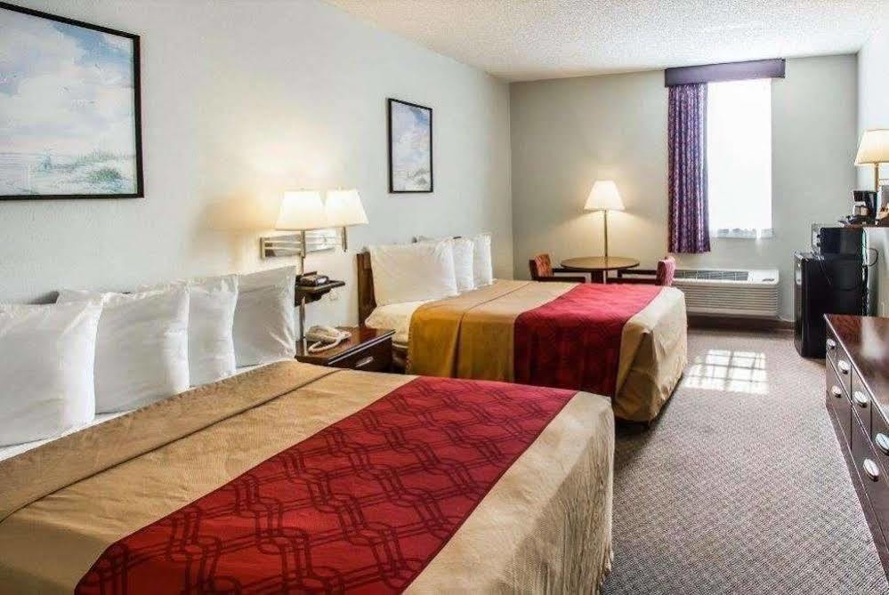 Belmont Inn & Suites Florida City Exteriör bild